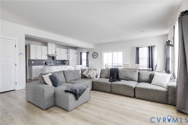 14401 Botsford Ave, Chester, VA 23831