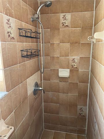 3333 W 4th Avenue A, Hialeah, FL 33012