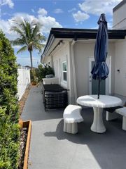 3333 W 4th Avenue A, Hialeah, FL 33012