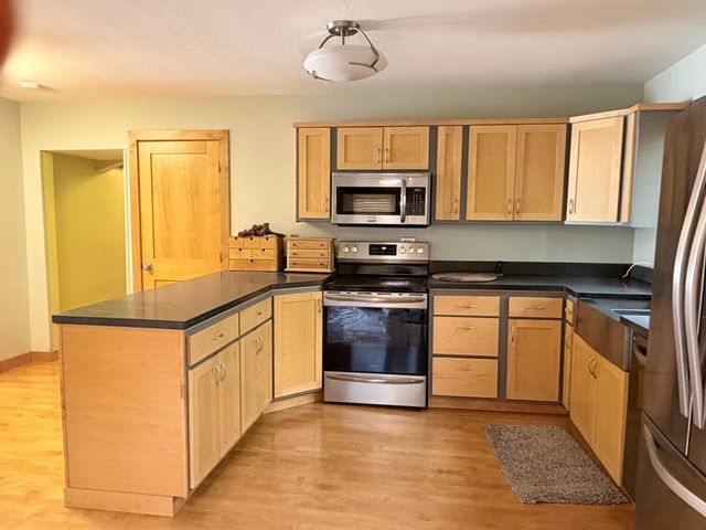 1020 7th Street S, Fargo, ND 58103