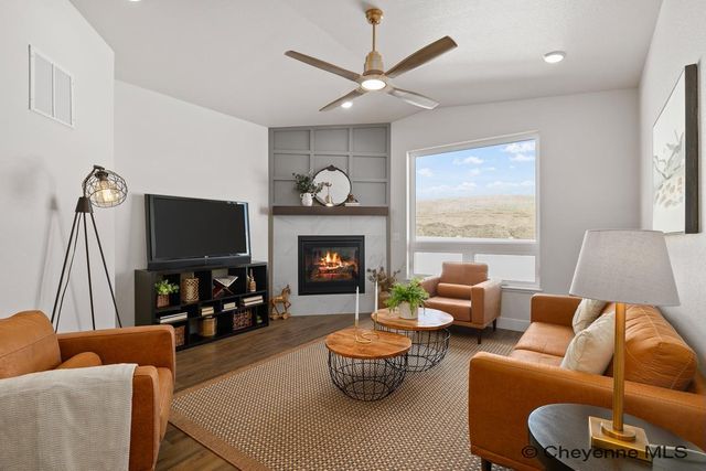 4028 SADDLEBACK LN, Cheyenne, WY 82001