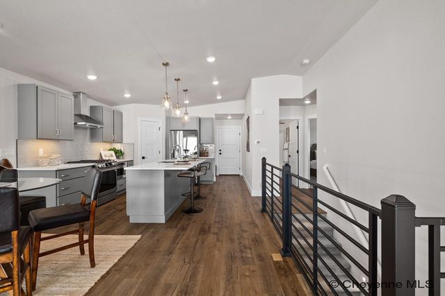 4028 SADDLEBACK LN, Cheyenne, WY 82001