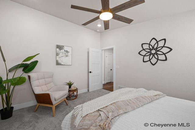 4028 SADDLEBACK LN, Cheyenne, WY 82001