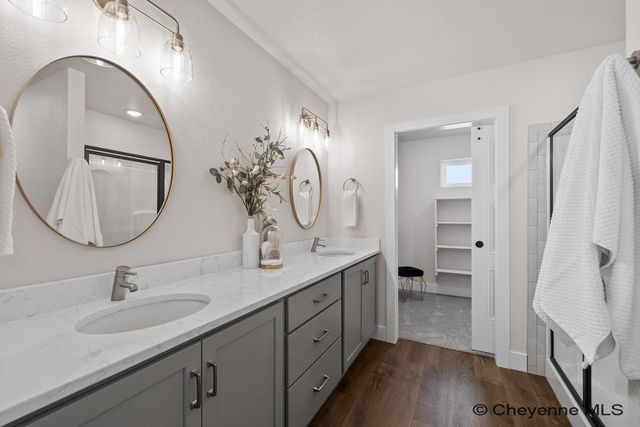 4028 SADDLEBACK LN, Cheyenne, WY 82001