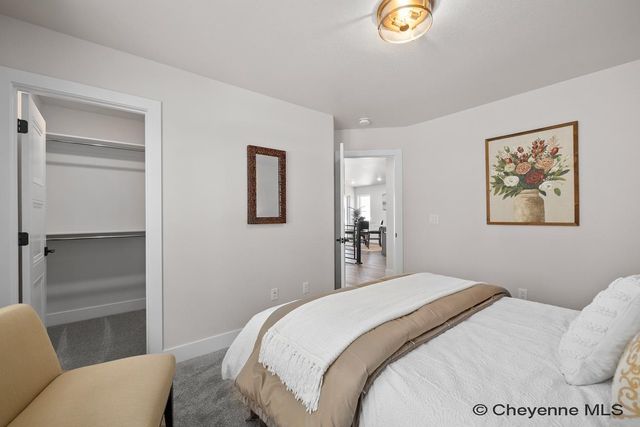 4028 SADDLEBACK LN, Cheyenne, WY 82001