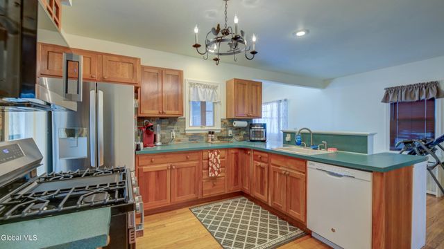 623 Charles Street, Glenville, NY 12302