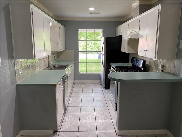 3209 Carol Ann DR, Austin, TX 78723