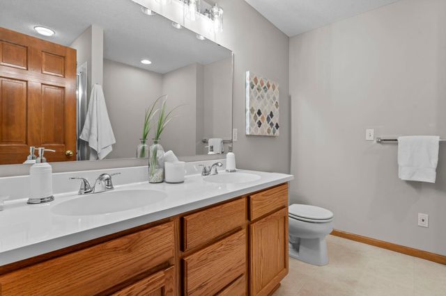 15263 Florist Circle, Apple Valley, MN 55124