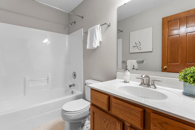 15263 Florist Circle, Apple Valley, MN 55124