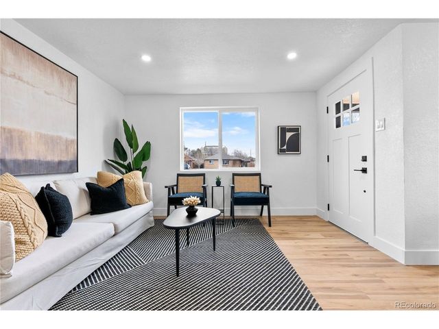 3311 Oneida St, Denver, CO 80207