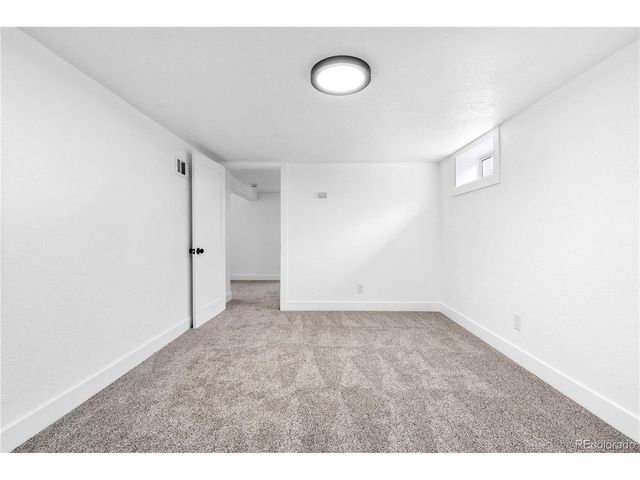 3311 Oneida St, Denver, CO 80207