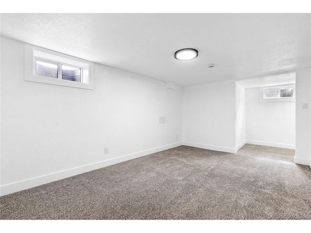 3311 Oneida St, Denver, CO 80207