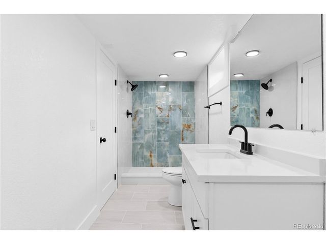 3311 Oneida St, Denver, CO 80207