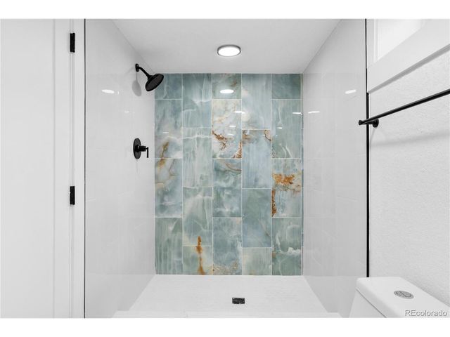 3311 Oneida St, Denver, CO 80207