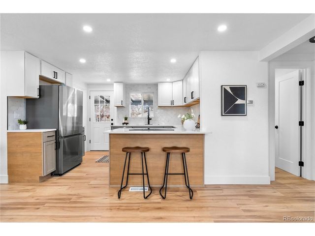 3311 Oneida St, Denver, CO 80207