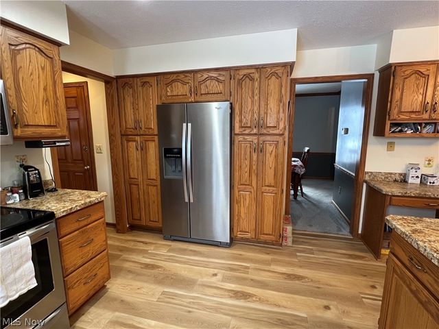 2757 Candace Court, Uniontown, OH 44685