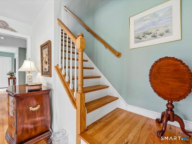 20 Whalers Point, East Haven, CT 06512