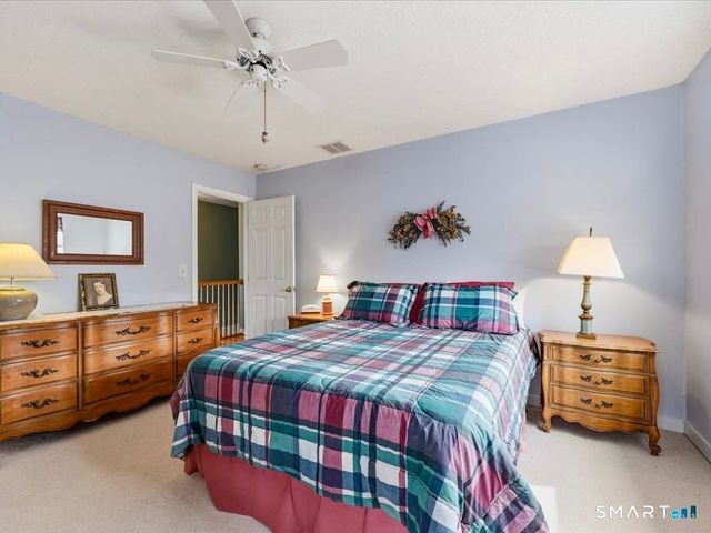 20 Whalers Point, East Haven, CT 06512