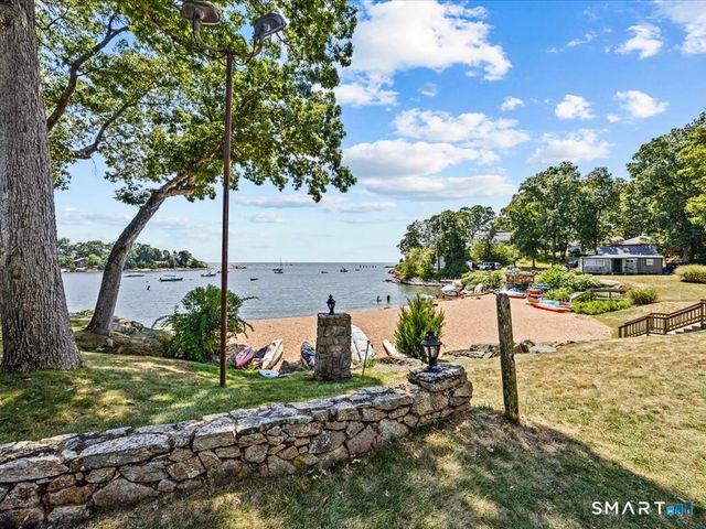 20 Whalers Point, East Haven, CT 06512