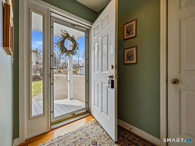 20 Whalers Point, East Haven, CT 06512