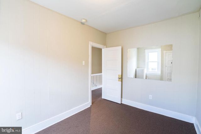 5750 N LAMBERT ST, Philadelphia, PA 19138