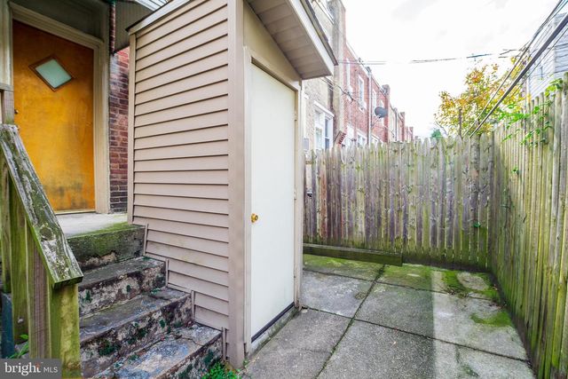 5750 N LAMBERT ST, Philadelphia, PA 19138