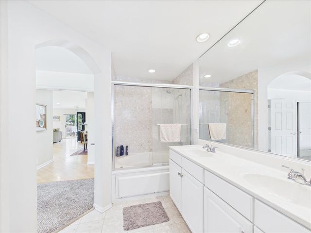 2490 Palazzo Court 2490, Buffalo Grove, IL 60089