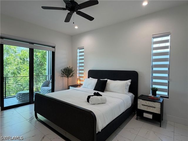 4064 Full Moon CT, Naples, FL 34112