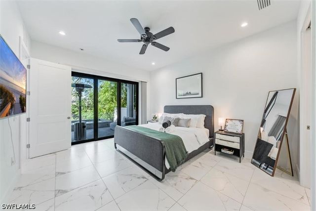 4064 Full Moon CT, Naples, FL 34112