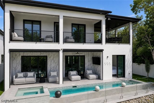 4064 Full Moon CT, Naples, FL 34112