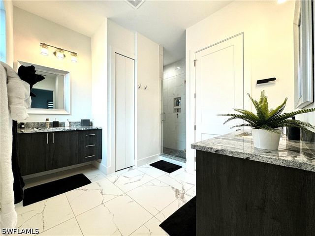 4064 Full Moon CT, Naples, FL 34112