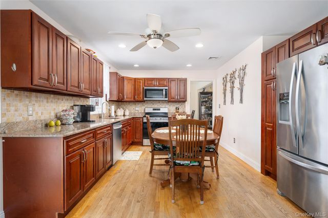 68 Washington Avenue, Patchogue, NY 11772