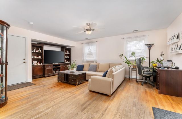 68 Washington Avenue, Patchogue, NY 11772