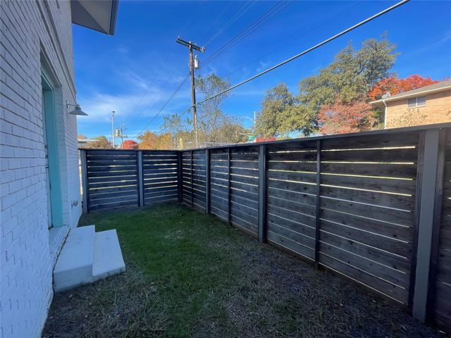 5520 Gaston Avenue 109, Dallas, TX 75214