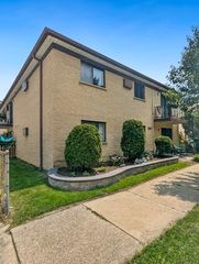 812 Thomas Avenue 5, Forest Park, IL 60130