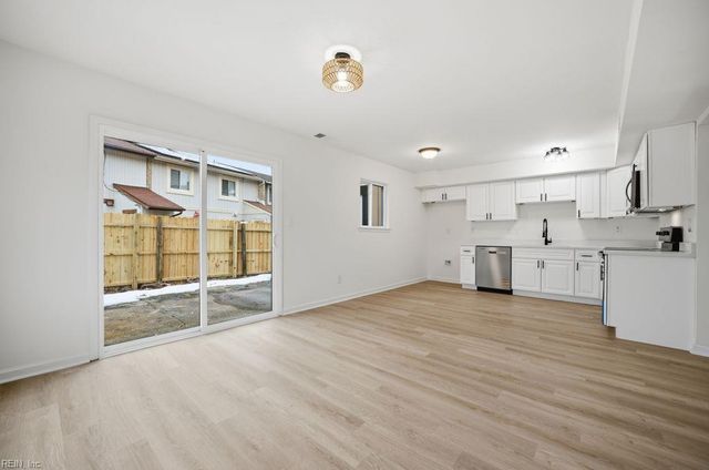 4100 Birch CT, Virginia Beach, VA 23462