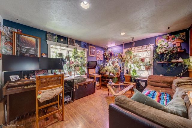 1621 W 9TH Ave, Spokane, WA 99223