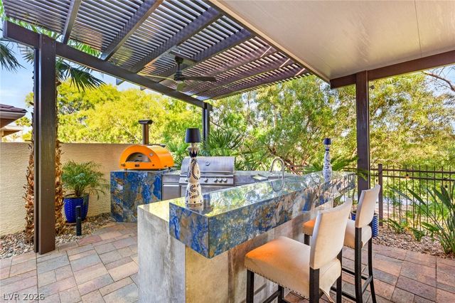 10301 ORKINEY Drive, Las Vegas, NV 89144