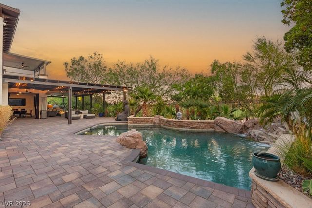 10301 ORKINEY Drive, Las Vegas, NV 89144