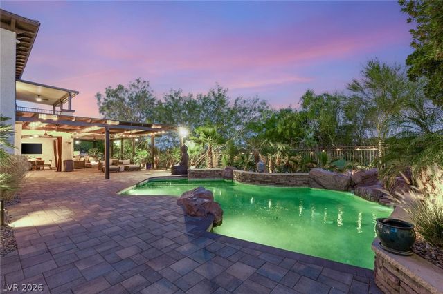 10301 ORKINEY Drive, Las Vegas, NV 89144