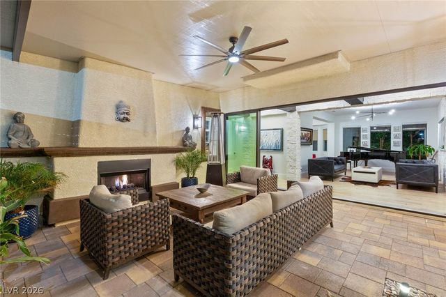 10301 ORKINEY Drive, Las Vegas, NV 89144