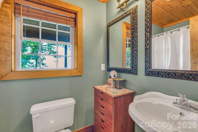 199 Bear Drive, Blowing Rock, NC 28605