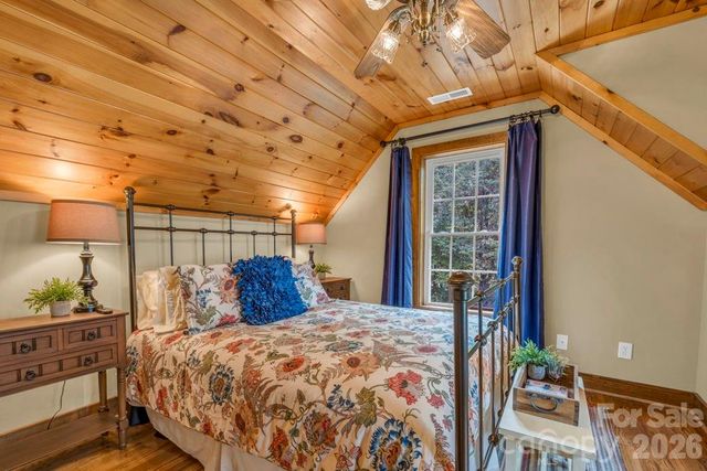 199 Bear Drive, Blowing Rock, NC 28605