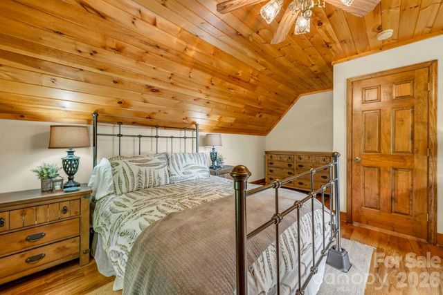 199 Bear Drive, Blowing Rock, NC 28605