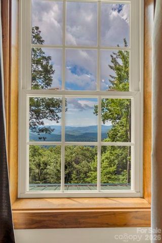 199 Bear Drive, Blowing Rock, NC 28605