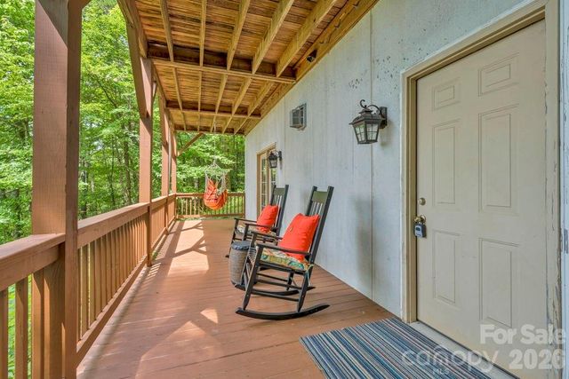 199 Bear Drive, Blowing Rock, NC 28605