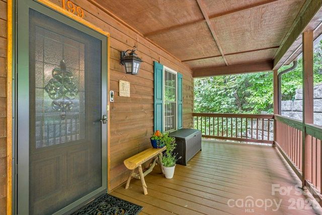 199 Bear Drive, Blowing Rock, NC 28605