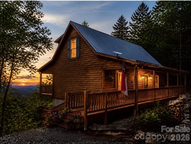 199 Bear Drive, Blowing Rock, NC 28605