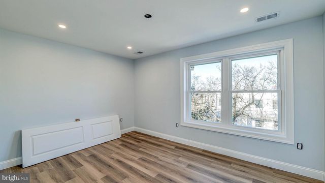 107 PALERMO AVE, Egg Harbor Township, NJ 08234