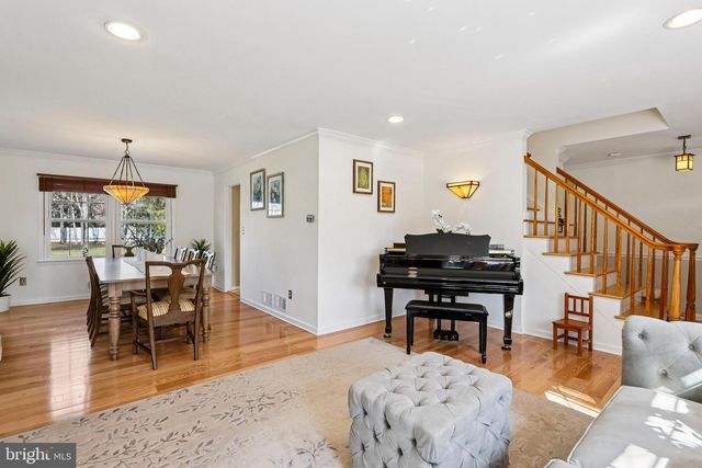 23 DOUGLASS DRIVE, Princeton, NJ 08540